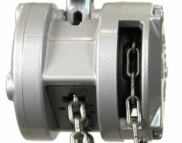 Image of gears on CX mini hand chain hoist